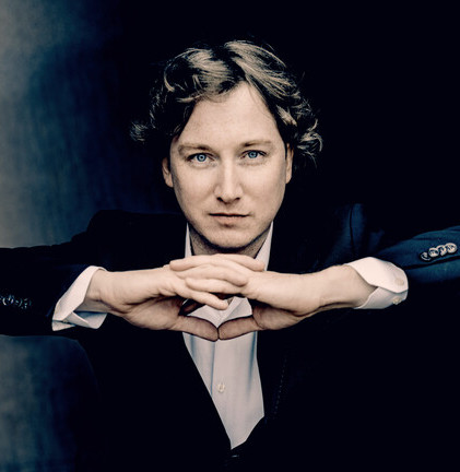 欽米尼亞尼卓夫