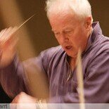De Waart’s Mahler – The Song of the Earth