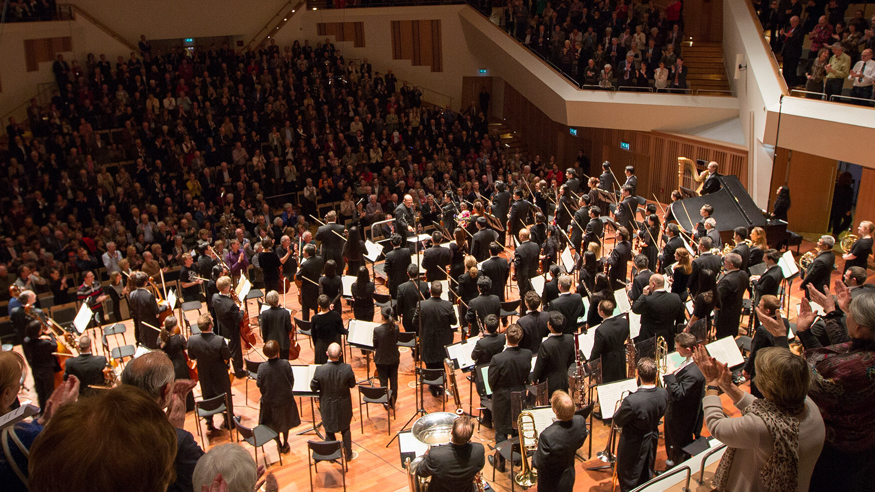 港乐欧洲巡演—燕豪芬