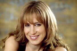 歌颂「英雄」－波兰指挥大师魏特领导港乐演出贝多芬不朽杰作
阿根廷钢琴家芙莉特港乐首演献上圣桑第二钢协