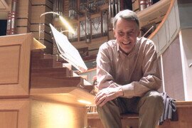 感受全东南亚最大管风琴的慑人威力
享誉国际的管风琴大师柏斯顿演绎浦朗克管风琴协奏曲及圣桑「管风琴」交
响曲（2013年1月11及12日）